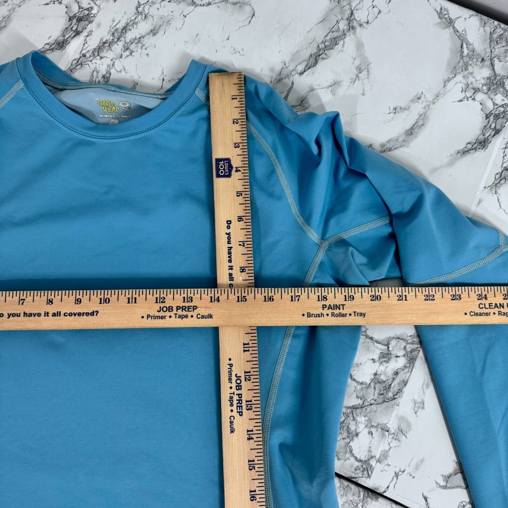 Mountain Hardwear Long Sleeve Tech Tee in Light Blue - Picture 5 of 9